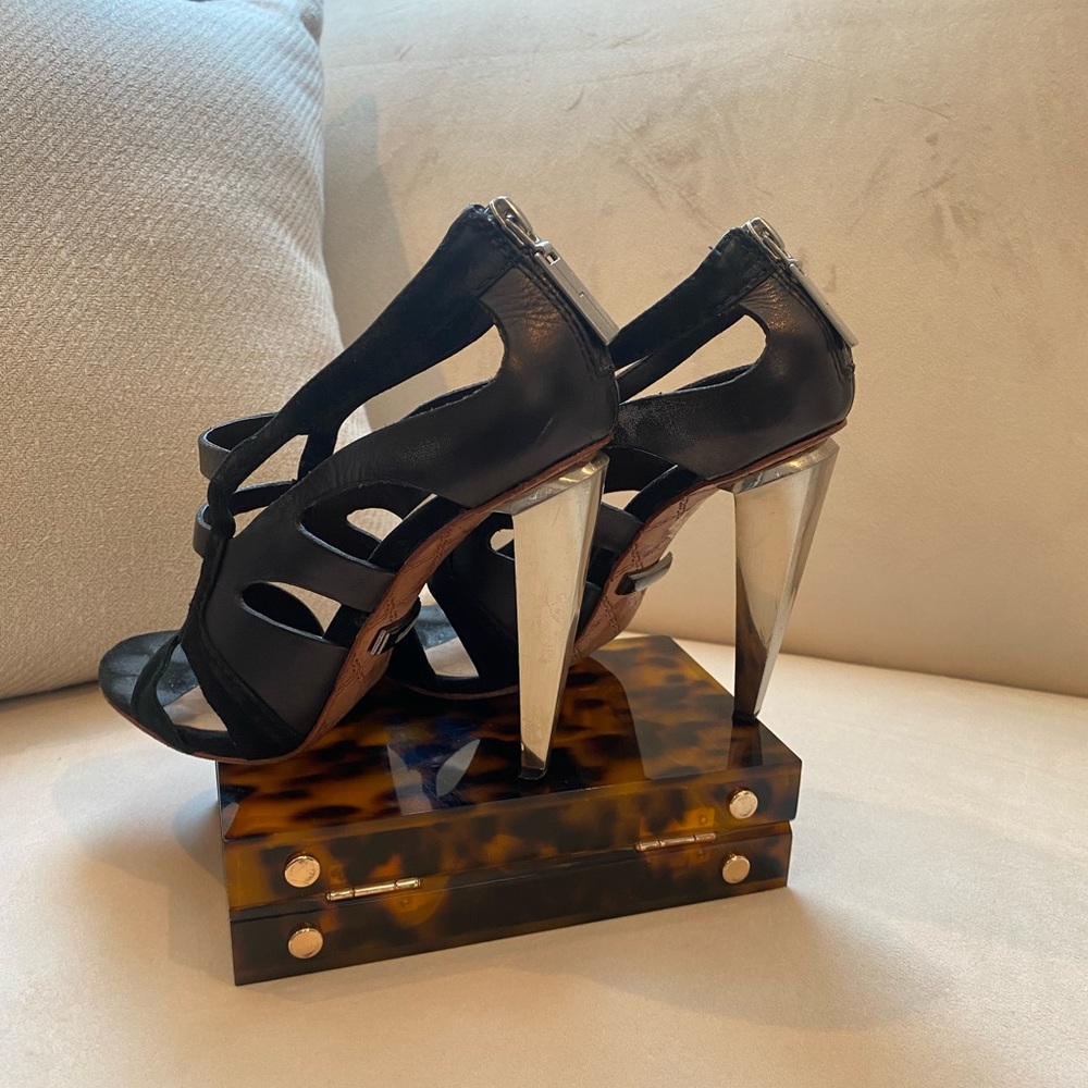 L.A.M.B leather and suede sandals with geometric metal heel. Size 6